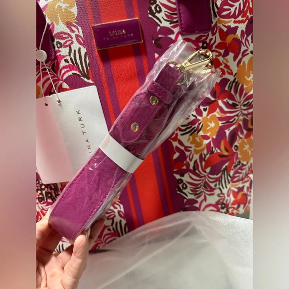 Trina Turk NWT Majorelle Garden Tote with Stripe Vegan Large Adj Strap Purse Bag - Picture 9 of 9